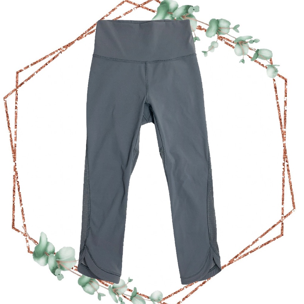 Lululemon Revitalize crop in blue tied size 4